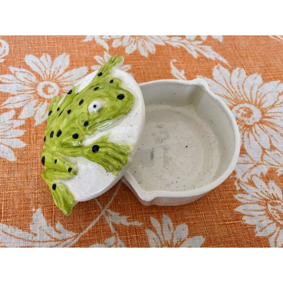 Vintage 1970s Retro Ceramic Frog Trinket Box With Lid - Picture 4 of 11